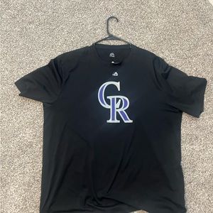 Men’s XXL Colorado Rockies shirt. Only worn a couple times, in perfect condition
